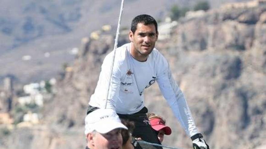 Antón Paz, durante los entrenamientos de ayer. / jfs / adg