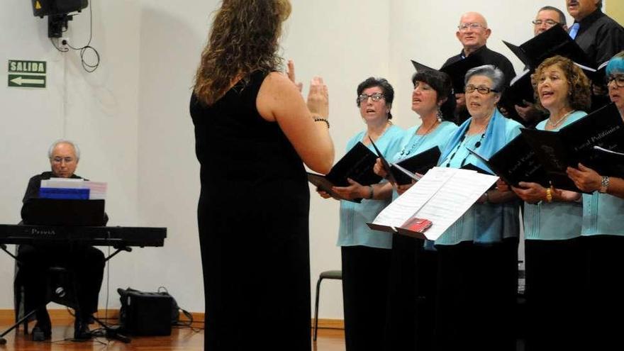 Las corales de Vilagarcía, A Illa y Cambados, unidas en un festival