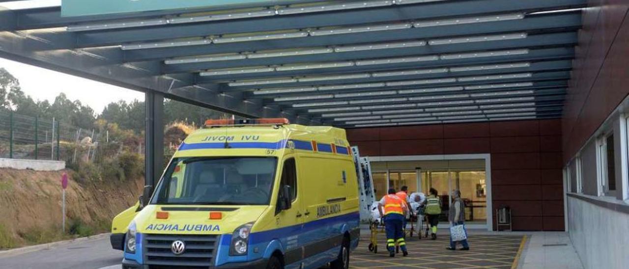 Las instalaciones del Hospital Comarcal do Salnés, con los nuevos bloques construidos. // Noé Parga