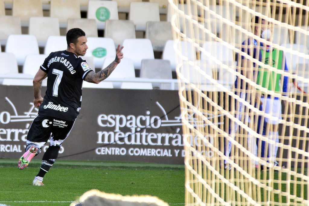 El Cartagena planta cara al Rayo Vallecano