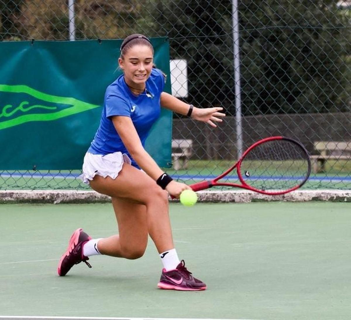 Lucía García Cortés, durante un partido.