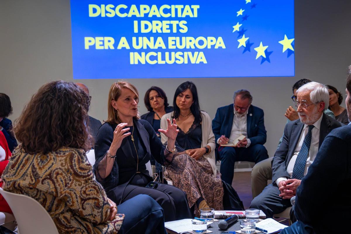 European Bridges: 'Discapacidad y derechos para una Europa inclusiva'. Rosa Estaràs, eurodiputada balear del PP y Xavier Puigdollers, presidente de la comisión de los Derechos de las Personas con Discapacidad del ICAB