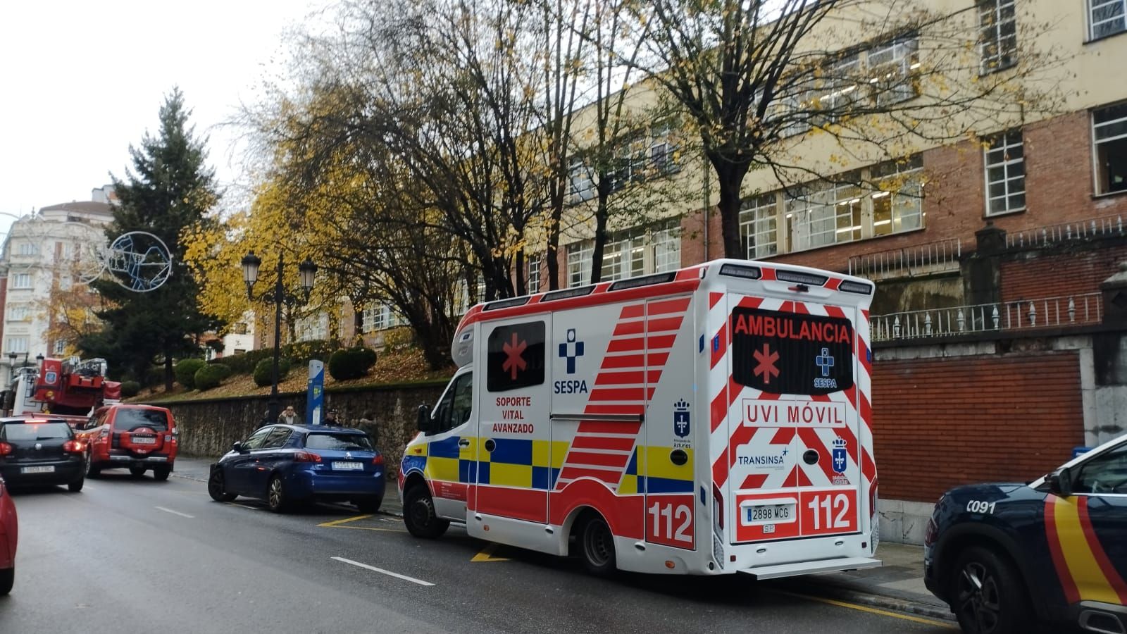 Gran despliegue de emergencia en el IES Alfonso II