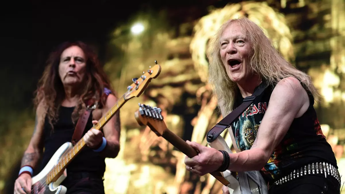 Iron Maiden arrasa el Metropolitano con una vendaval de heavy metal y nostalgia