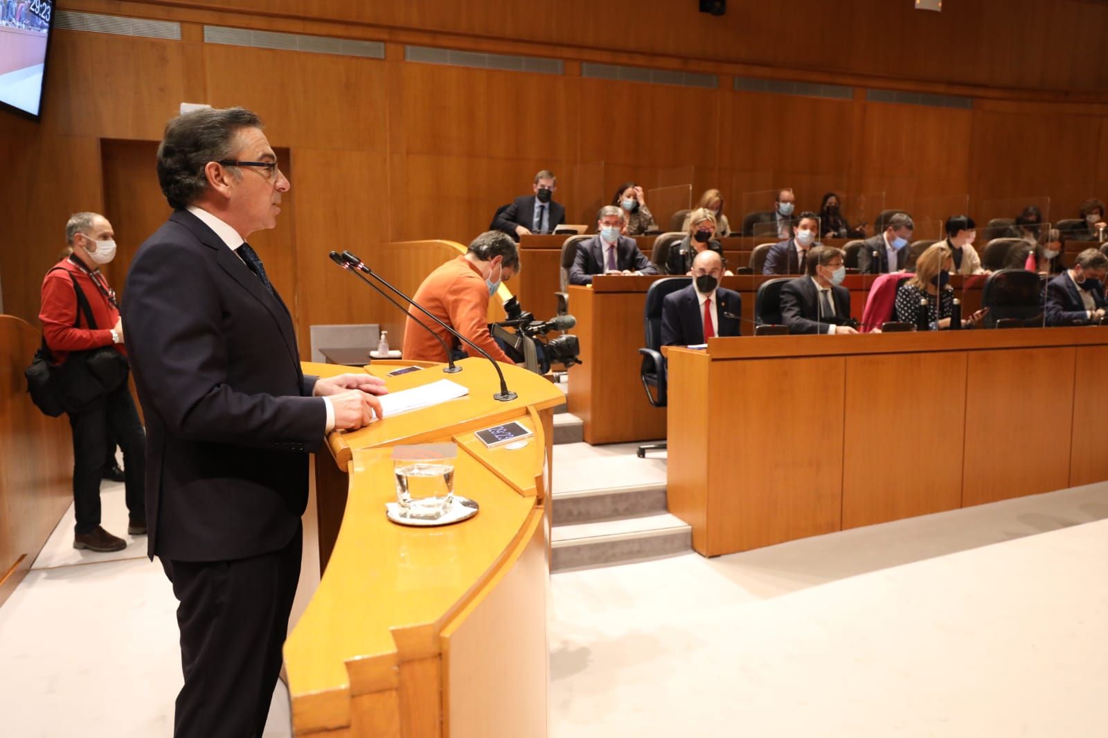 Turno para las réplicas en el debate del estado de la comunidad