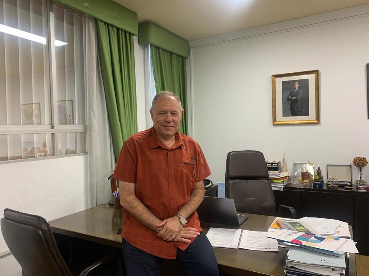 Antonio Flores, decano de la Facultad de Ciencias de la Universidad de Málaga.