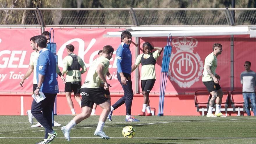 VÍDEO | Entrenamiento sin jefe del Mallorca a menos de cuatro días de medirse a la Real Sociedad