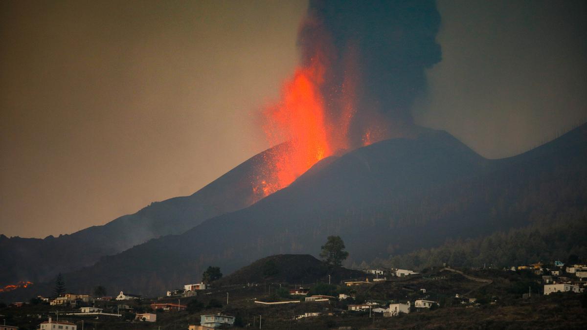 Archivo - El volcán de Cumbre Vieja en La Palma, a 27 de septiembre en Las Manchas, La Palma, Santa Cruz de Tenerife, Canarias (España)