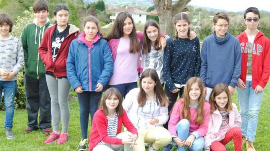 Todos los integrantes del grupo de participación infantil y adolescente, en Lugo.