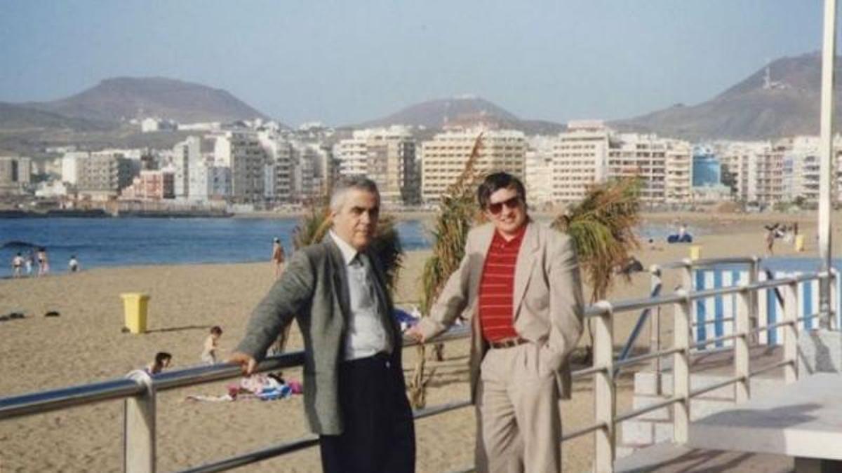 El campeón con Andrés Armas en la Playa de Las Canteras en 1995