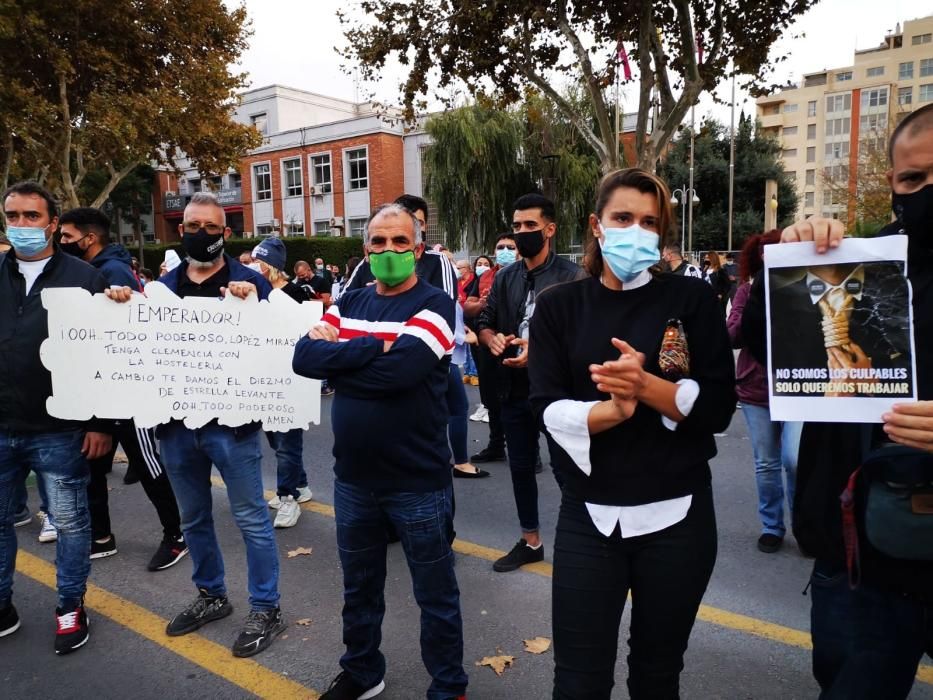 Hosteleros protestan en Cartagena