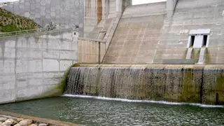 La CHS desagua el embalse de La Risca por las lluvias en Moratalla