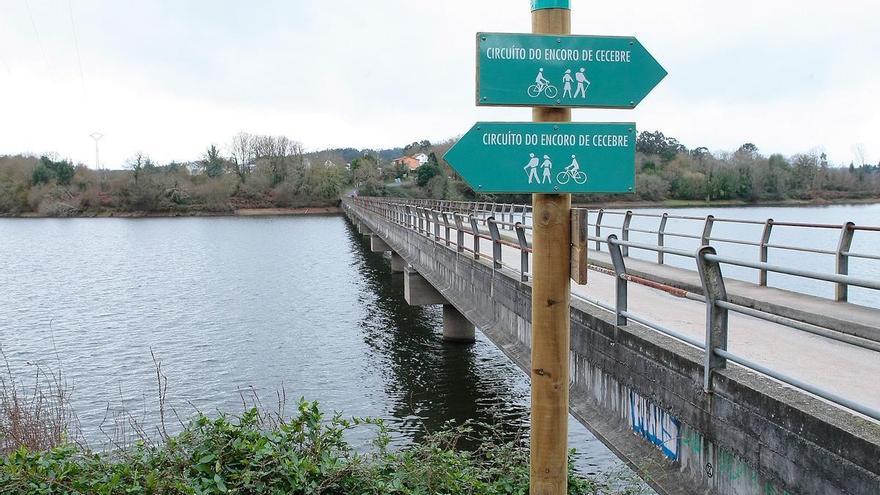 La senda ZEC, la ruta ciclable y peatonal de la Diputación que atraviesa el embalse de Cecebre