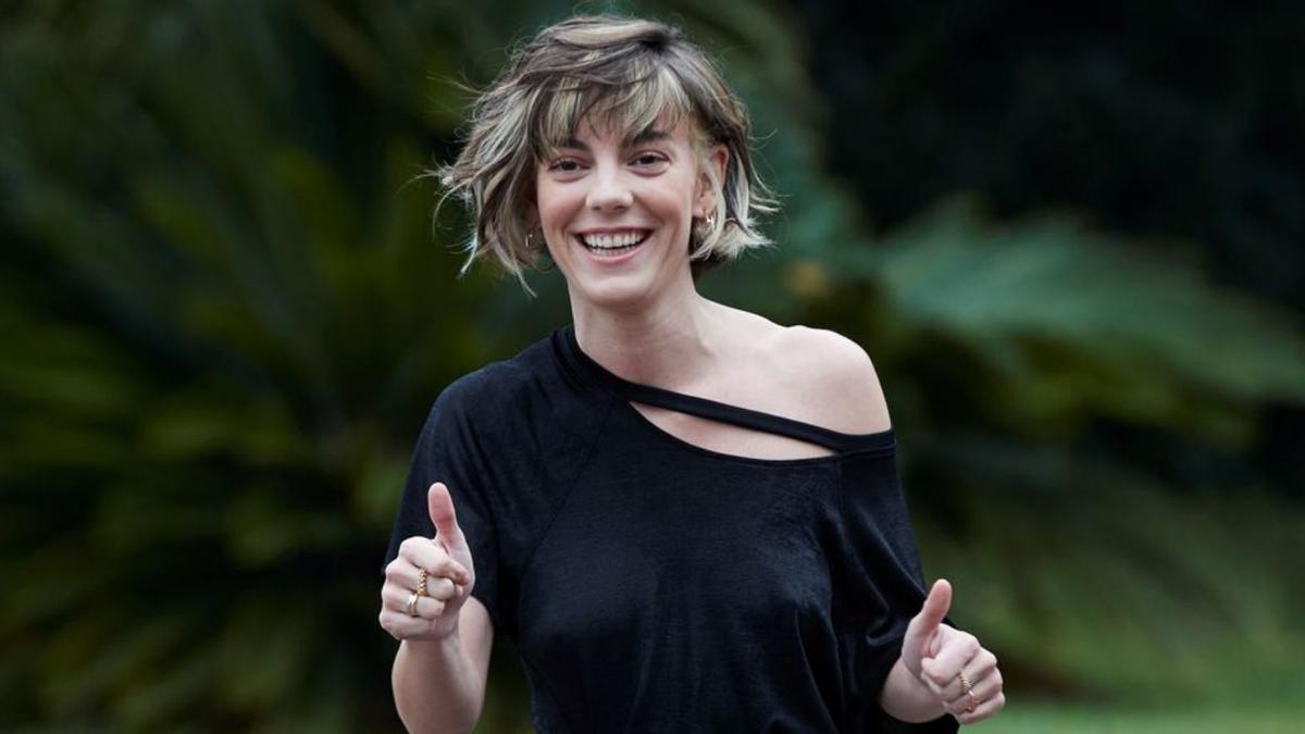 Vicky Luengo posa sonriente ayer antes de la gala. | EFE/ALEJANDRO GARCÍA