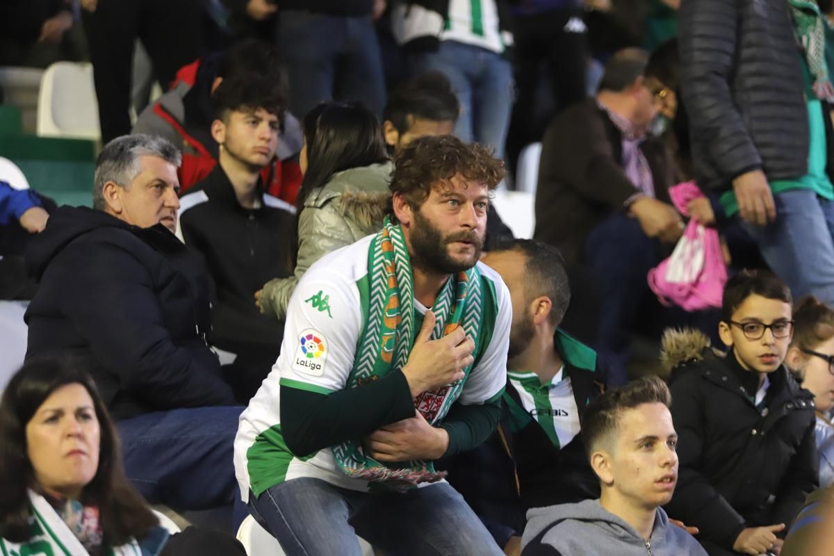 Los aficionados en el Arcángel