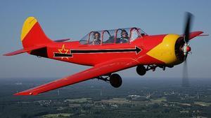 Una avioneta Yak-52, modelo que pilotaba Álvaro Lapetra.