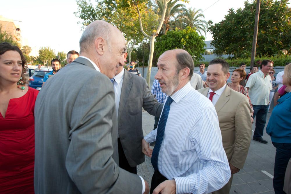 En julio de 2012 participó en las conferencias 'Perspectivas ante la crisis', organizadas por el Club Información