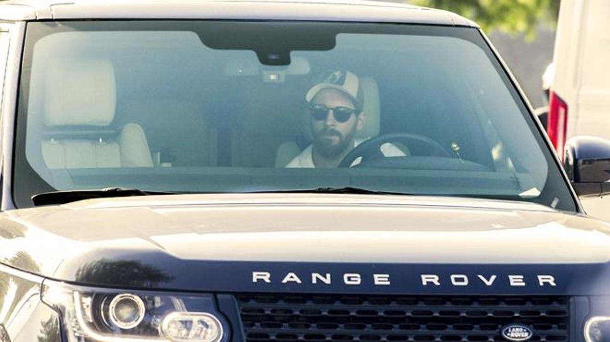 Leo Messi, al sortir de la sessió d’entrenament, ha declarat que vol jugar davant l’Alabès a l’haver superat els seus problemes de pubis.