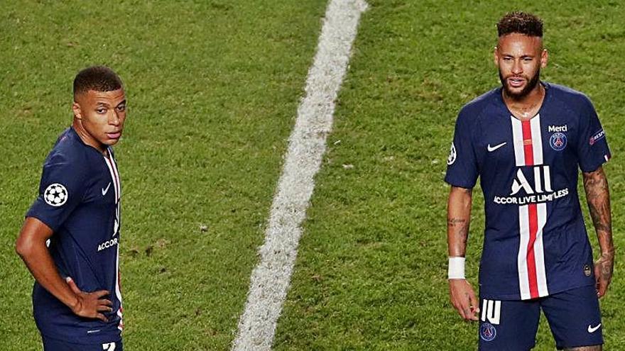 Mbappé y Neymar dejan el futuro del PSG en el aire