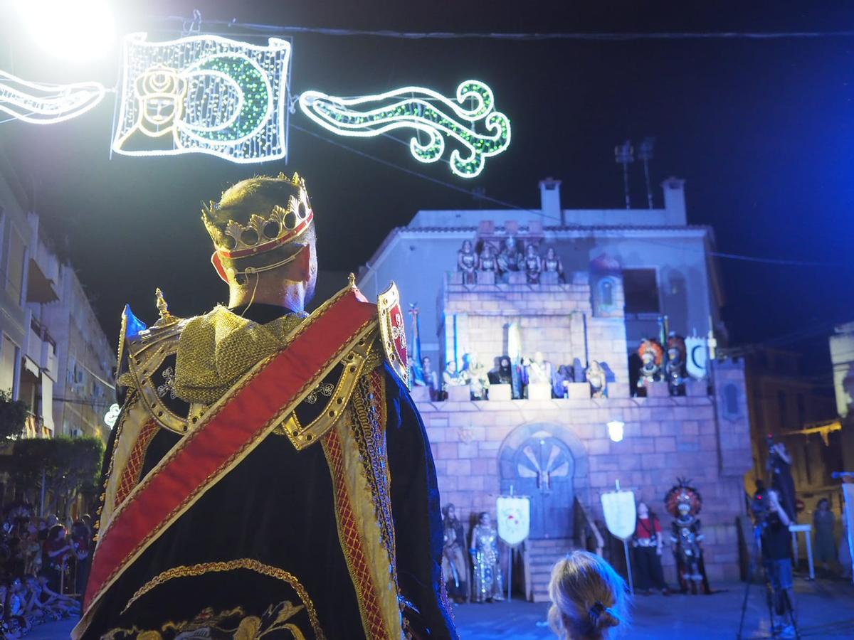 La Entrada Mora de los Moros y Cristianos de Agost, en imágenes