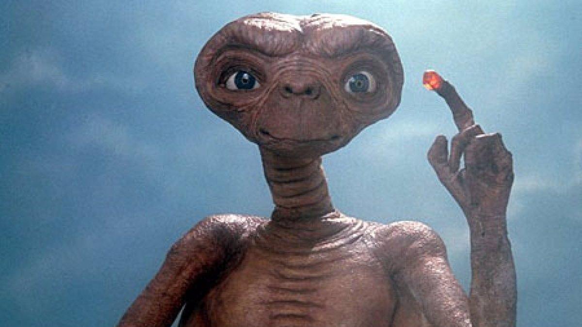 Qué ver?: “E.T., el extraterrestre”, cuando la ciencia ficción se hizo  familiar