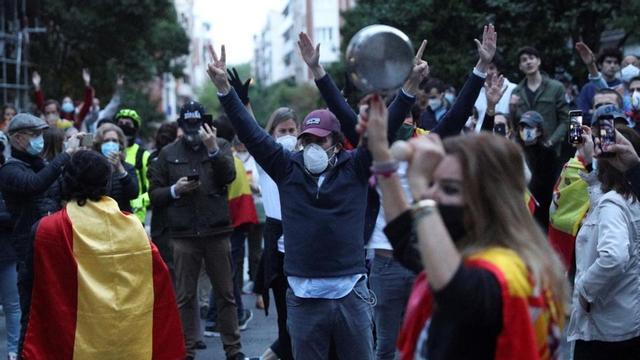Castilla y León prohibe las manifestaciones de Vox por riesgo sanitario