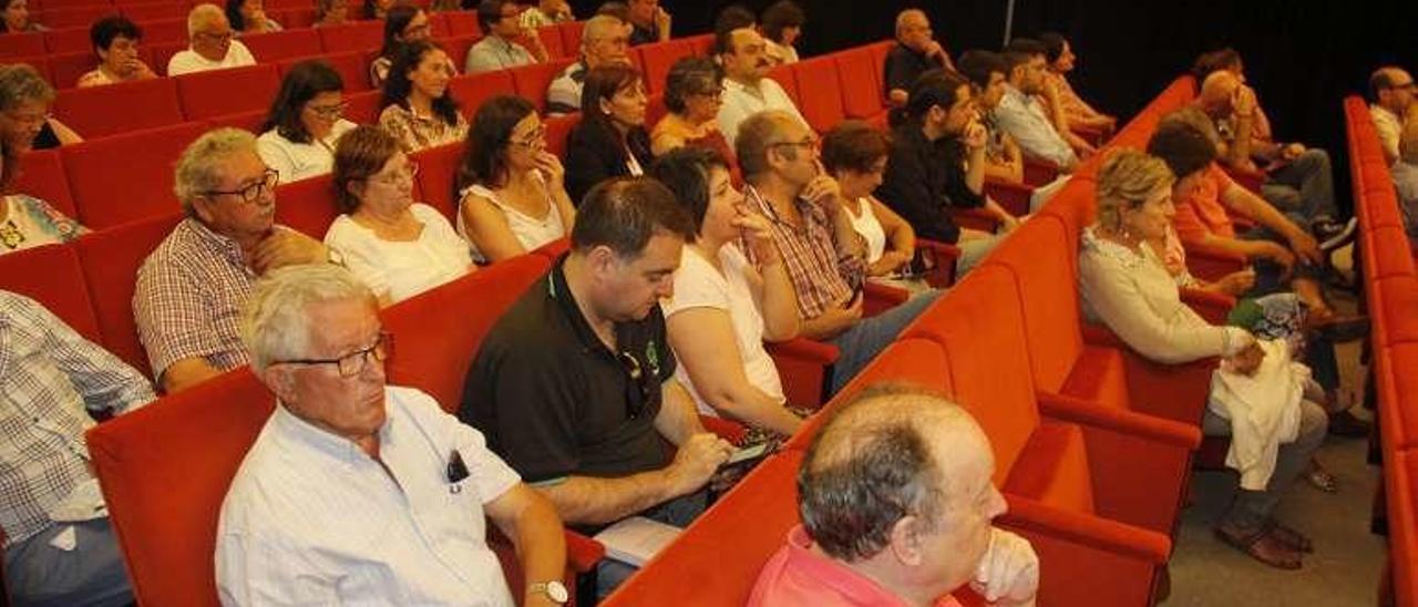 Asistentes á presentación de &quot;O encargo do señor Castelao&quot;. // S.A.