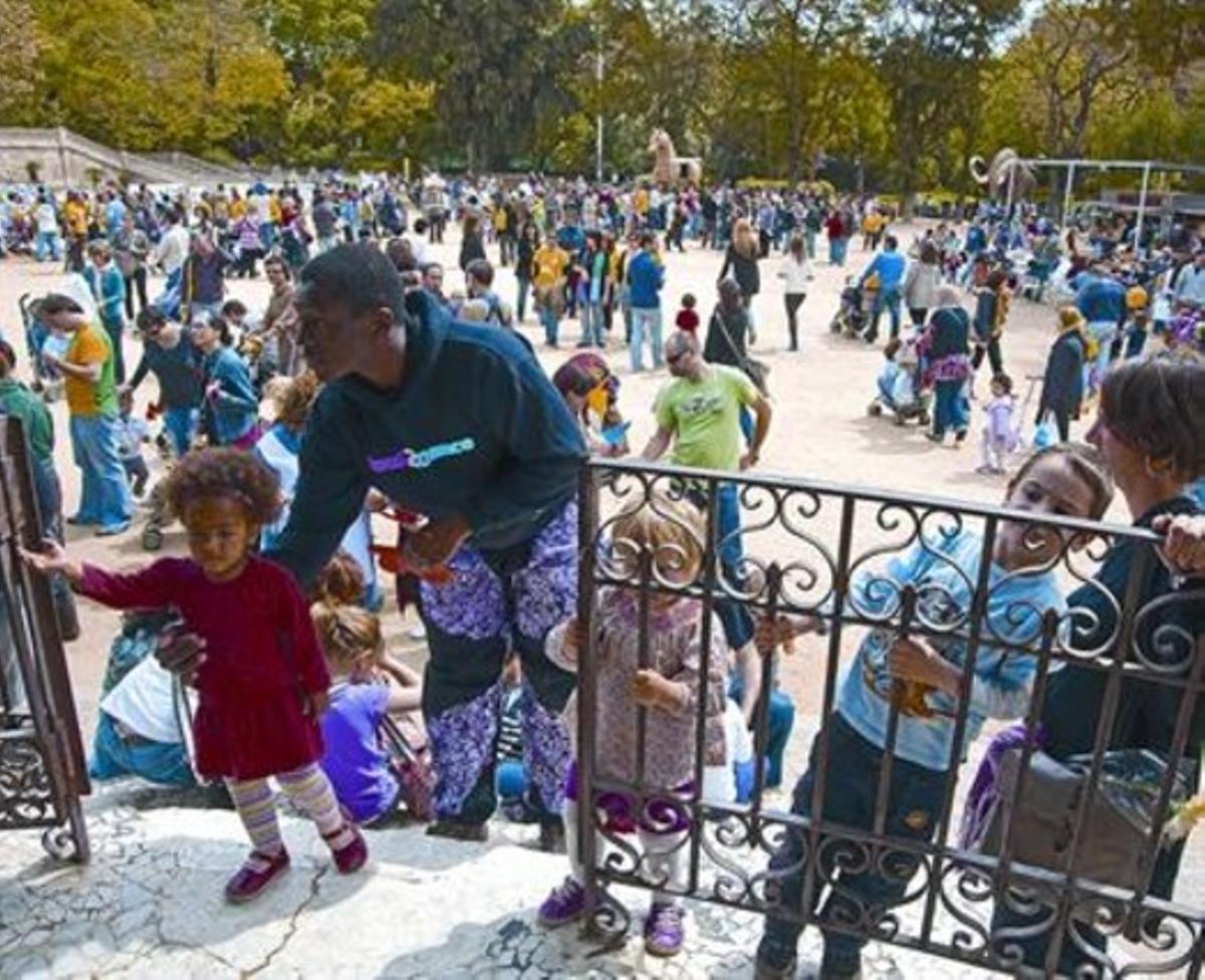 Festa en favor de les guarderies públiques al parc de la Ciutadella, ahir. Festa en favor de les guarderies públiques al parc de la Ciutadella, ahir.