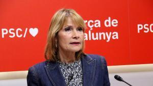 La portavoz del PSC, Lluïsa Moret, este lunes en rueda de prensa