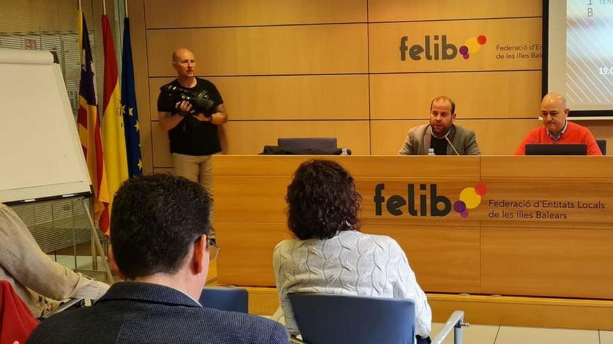 Rueda de prensa de ayer de Miquel Mir en Palma. | CAIB