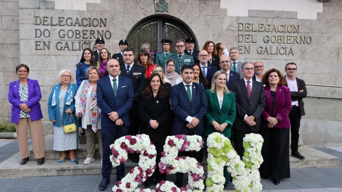 Foto de familia con parte de los premiados.
