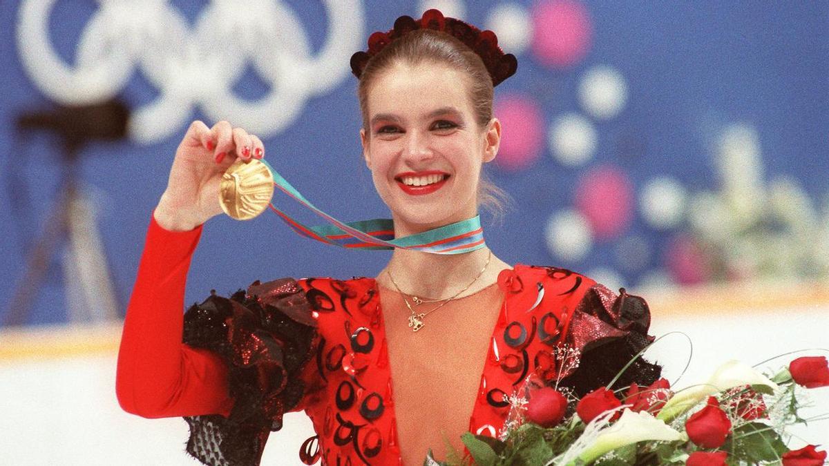 La patinadora alemana Katarina Witt, después de ganar el oro con 'Carmen' en los JJOO de Calgary 1988.