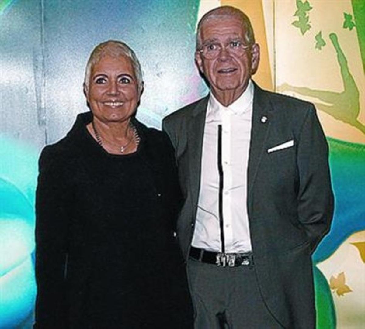 Rosa Oriol y Salvador Tous. Rosa Oriol y Salvador Tous.