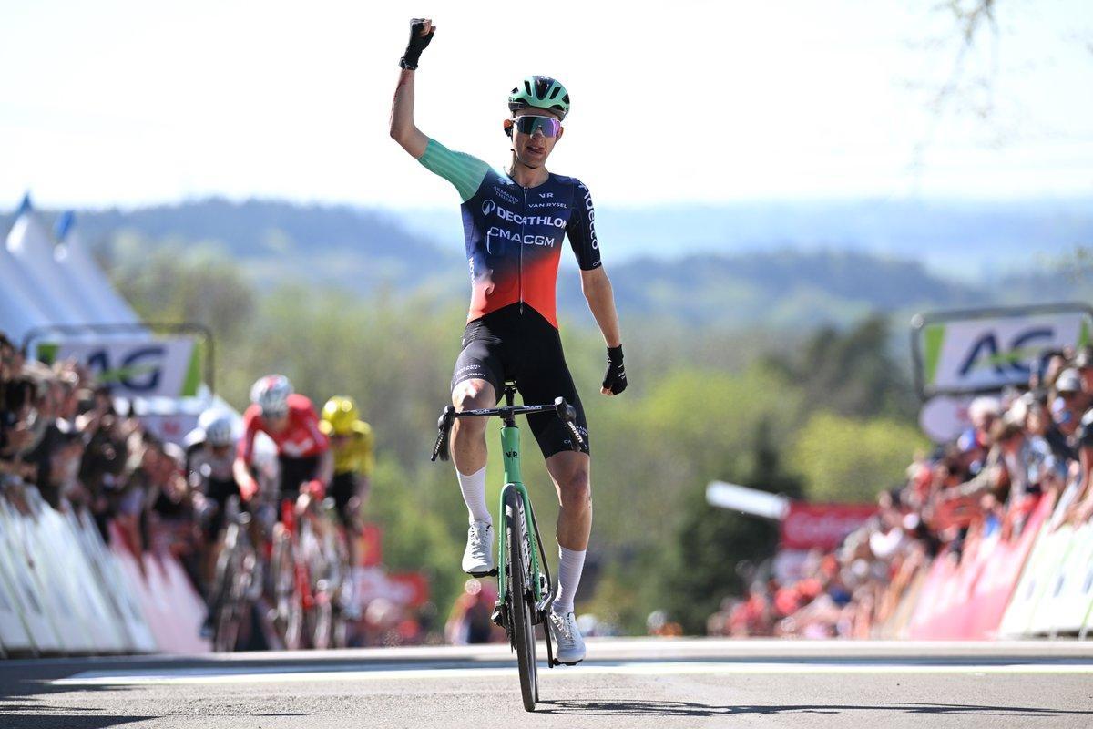 Paul Seixas gana la Flecha Valona.