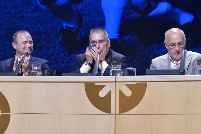 Presentación del libro sobre el entrenador de ...