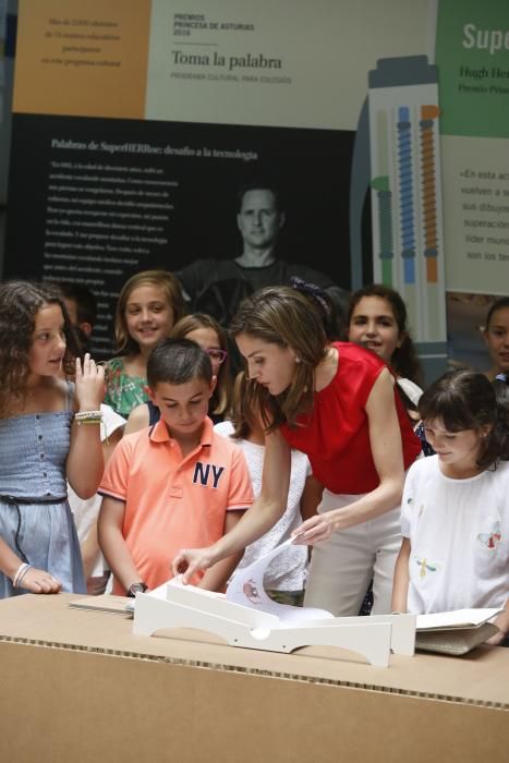 Visita de la Reina Letizia al colegio Quirinal