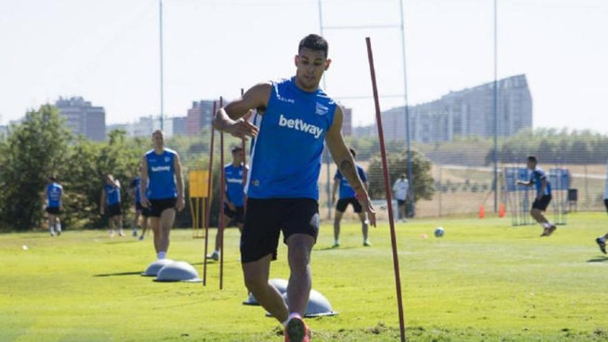 Ramón Miérez, en un entrenamiento con el equipo vitoriano.