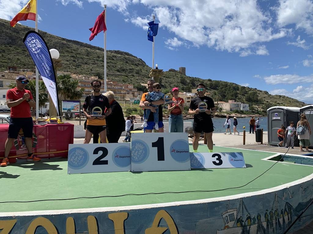Imágenes de la carrera popular en La Azohia este sábado