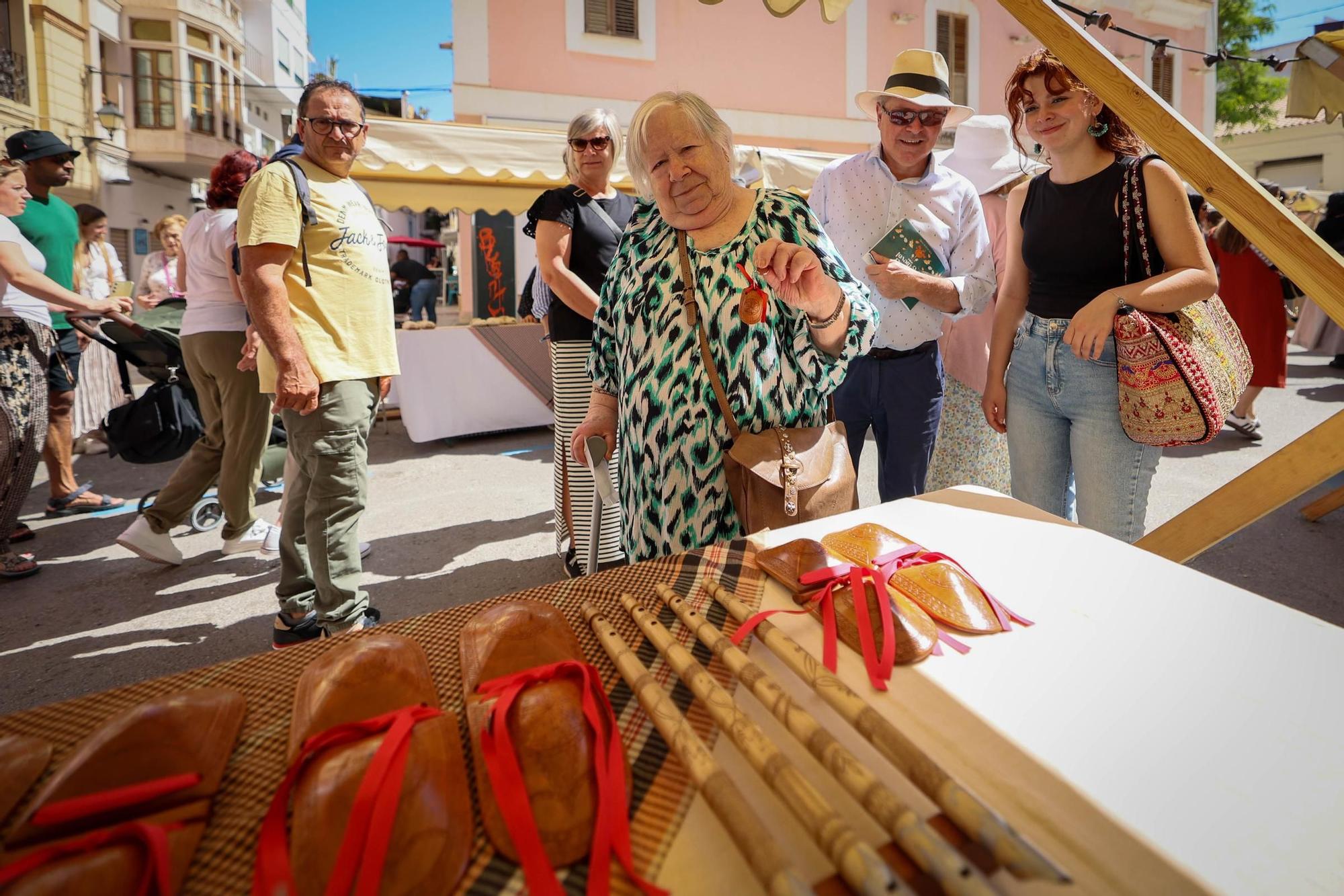Compras de último día en la feria Eivissa Medieval