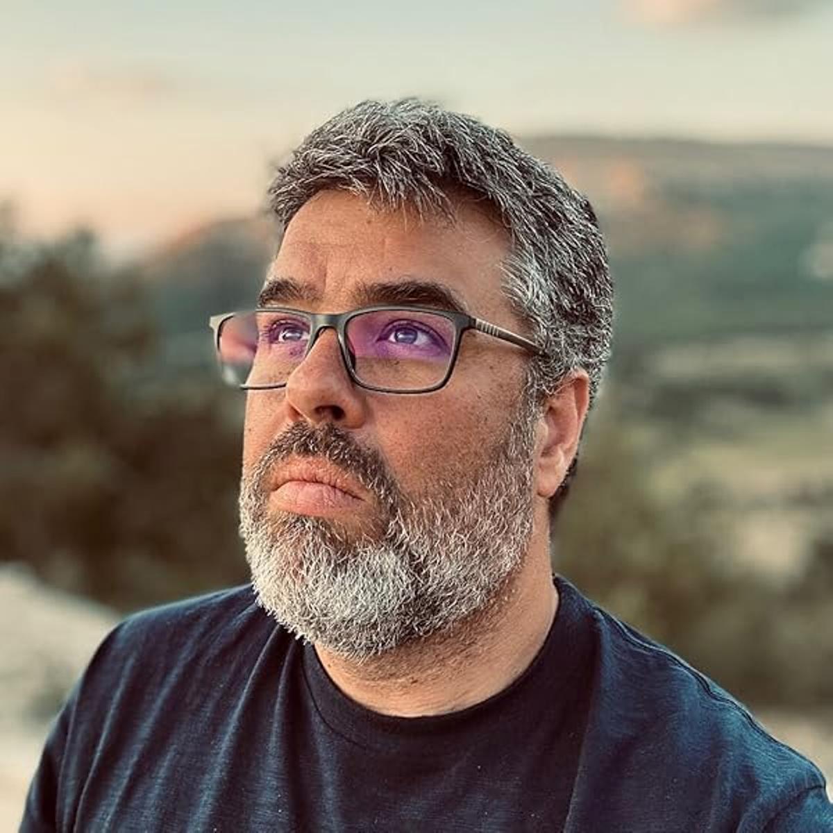 Javier García.