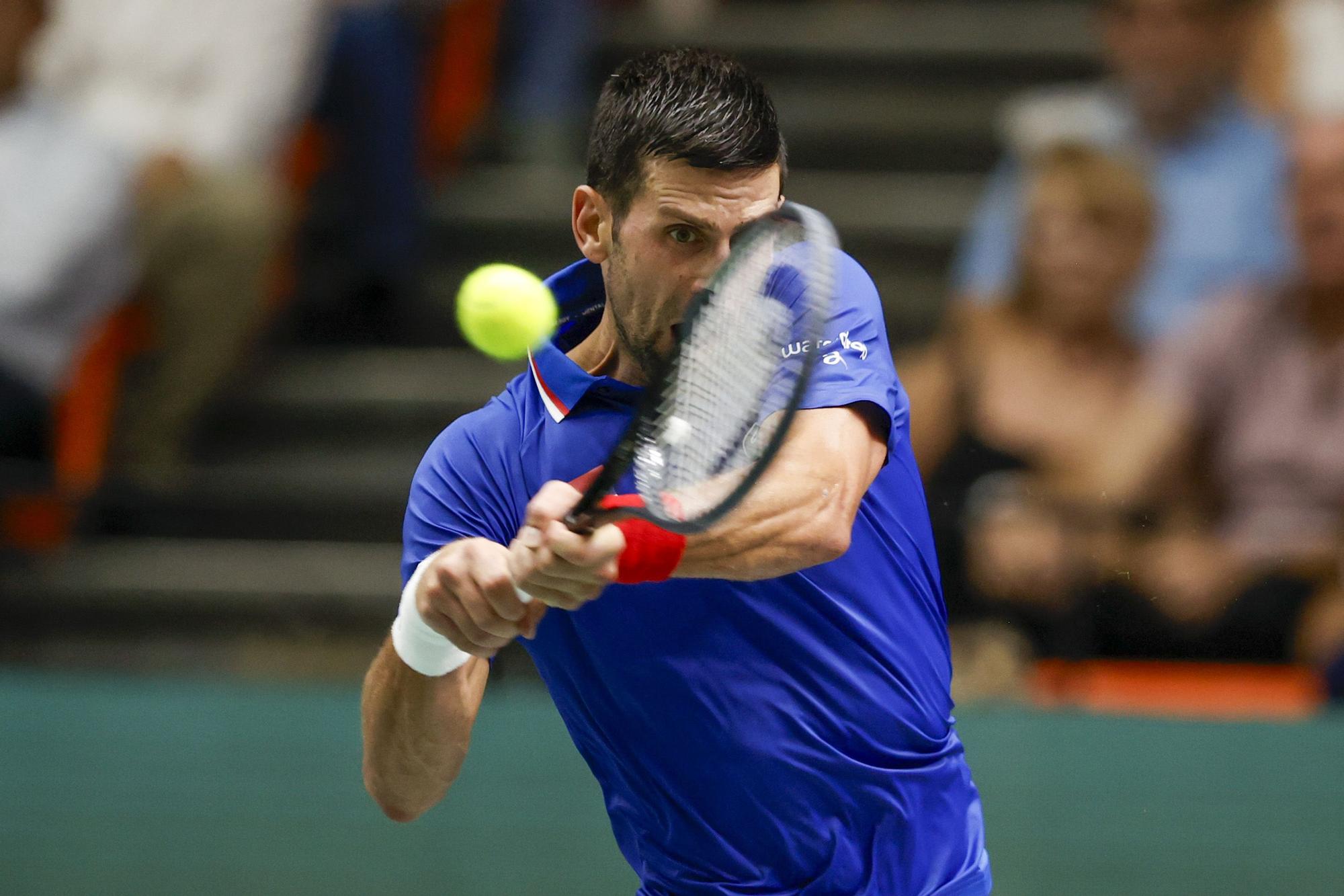 Djokovic clasifica a Serbia para la fase final y da la puntilla a España
