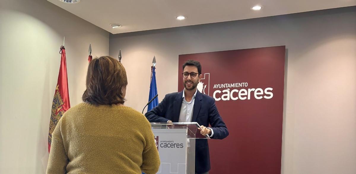 Orgaz, este viernes, en la sala de prensa municipal.