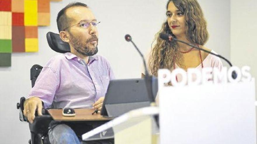 Echenique señala al lío del PSOE para justificar su salida anticipada