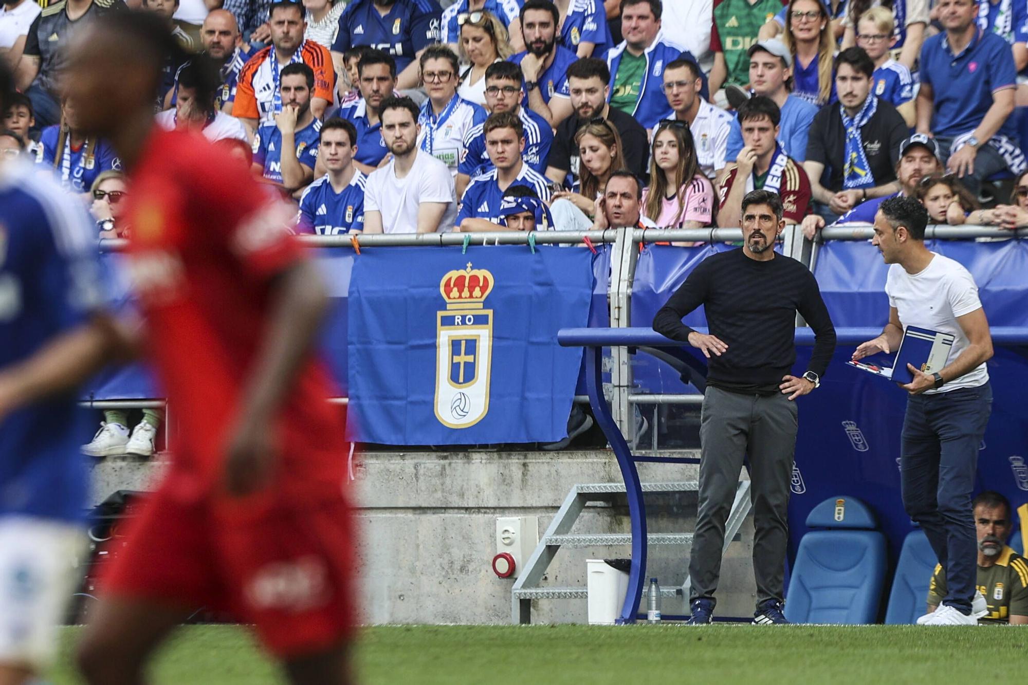 EN IMÁGENES: Ambientazo en la valiosa victoria del Oviedo contra el Zaragoza