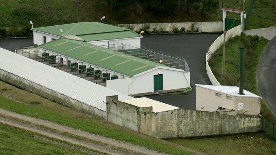 Instalaciones de la perrera municipal, situada en Bens.