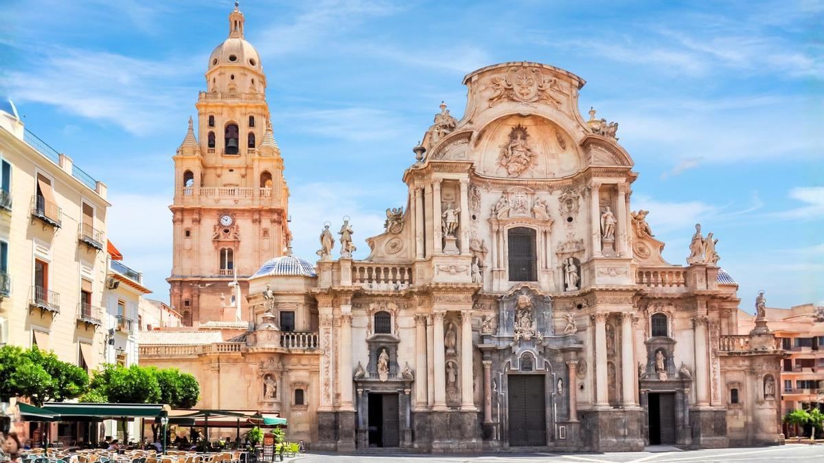 La Catedral de Santa María de Murcia presencia el inicio de las Fiestas de la Primavera