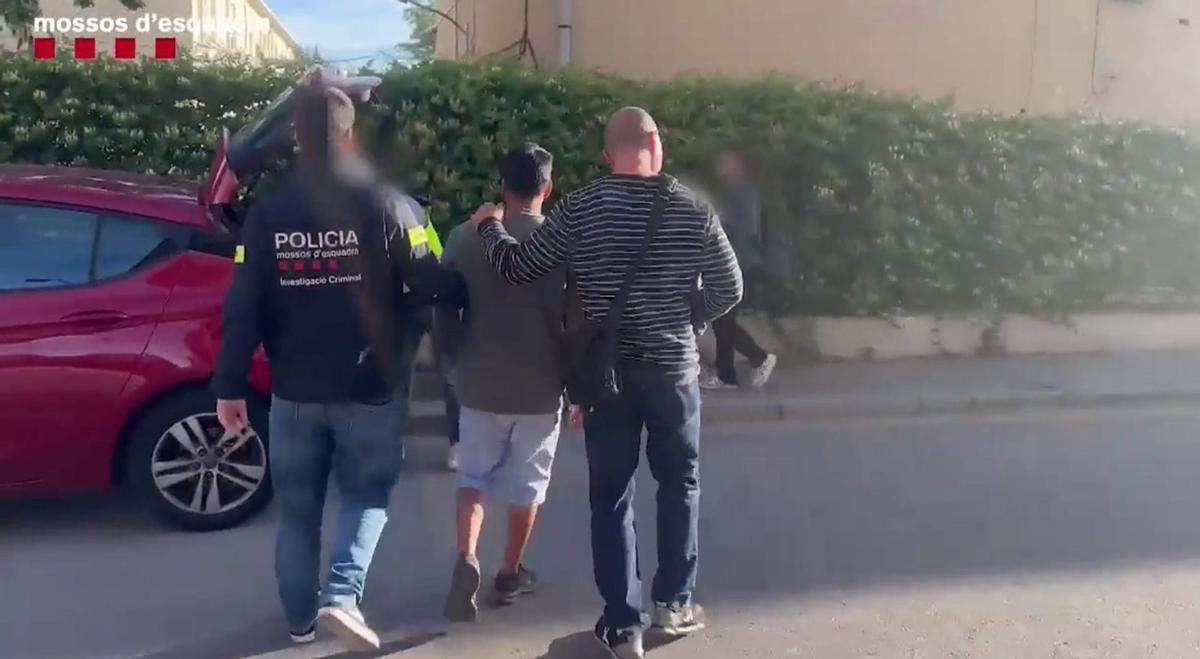 La violació d’una nena tutelada de 12 anys destapa una xarxa de pederàstia La violació d’una nena tutelada de 12 anys destapa una xarxa de pederàstia