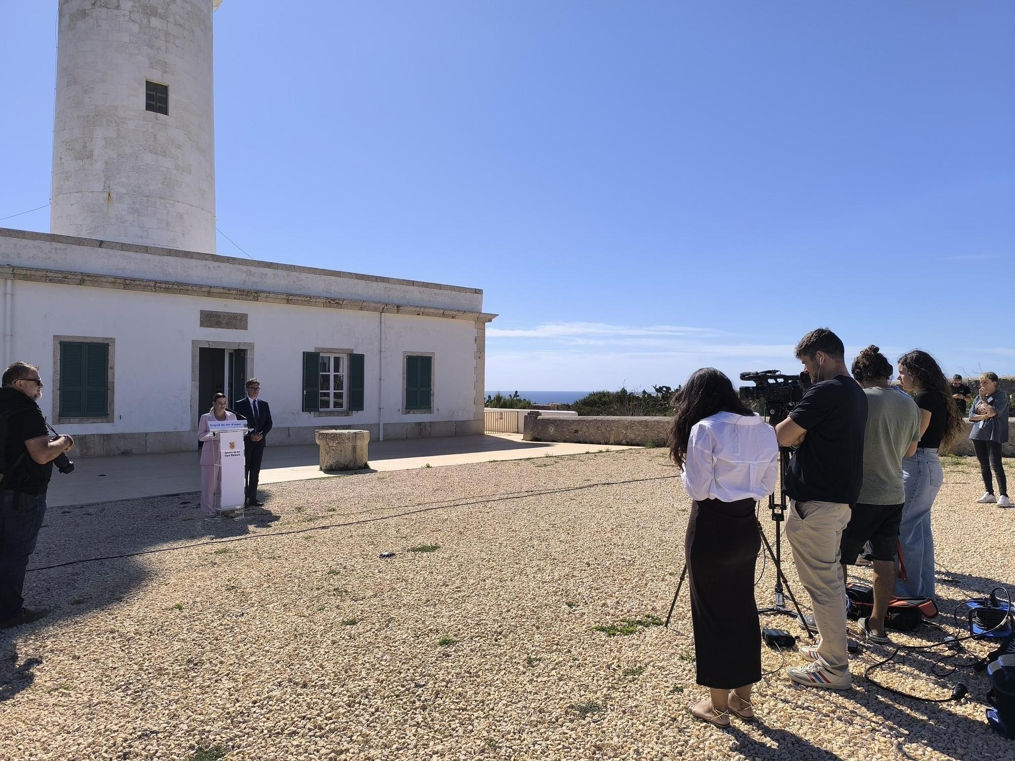 La visita de Nuñez Feijóo a Formentera, en imágenes