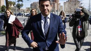 Mazón segueix i Abascal pressiona