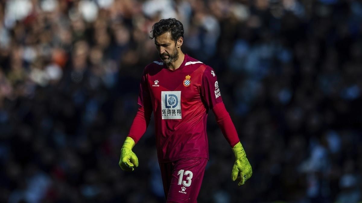 jdomenech51257887 espanyol s goalkeeper diego lopez plays during a spanish la 200321170257